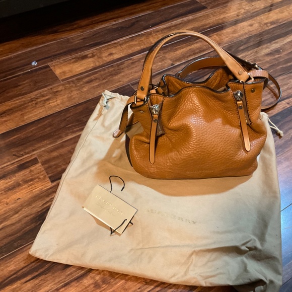 Burberry Crossbody Bag in textured leather - Picture 2 of 9